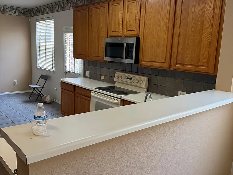 3104 Deleon Dr — Photo 32