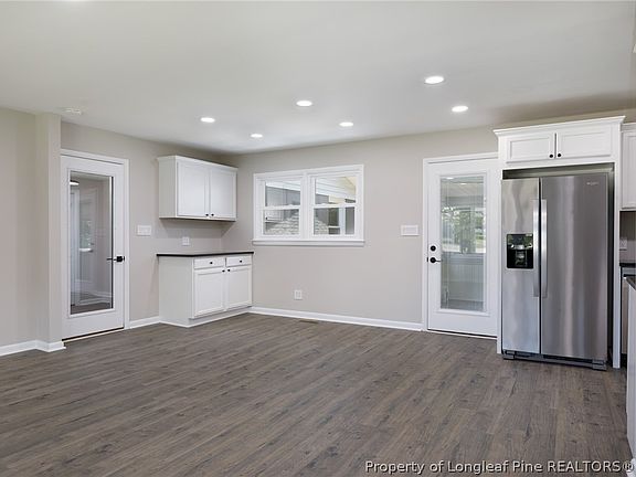 5th image of 3204 Guy Cir