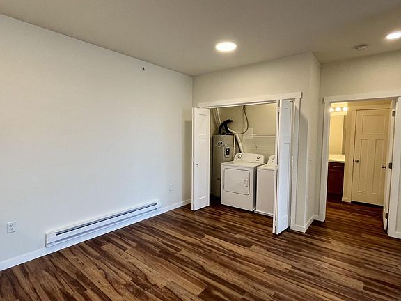 4th image of 4245 E Poleline Ave #101