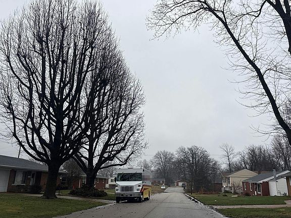 4th image of 20 Blackburn Dr