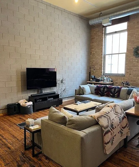801 Washington Ave N #216 — Photo 4