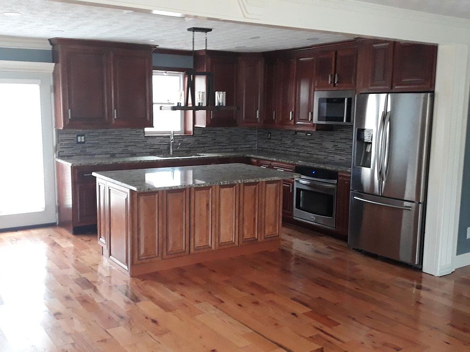 1st image of 16 Hidden Valley Dr