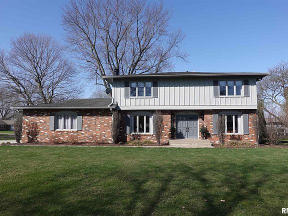 2nd image of 206 Illini Dr