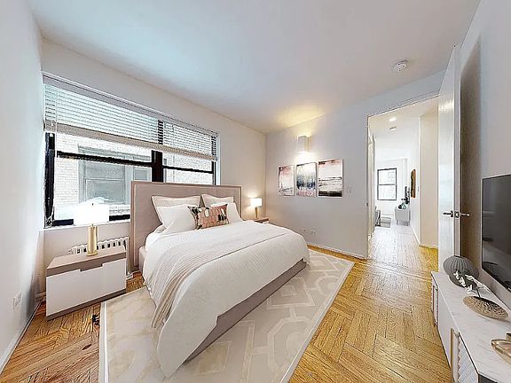 5th image of 254 Seaman Ave APT E10