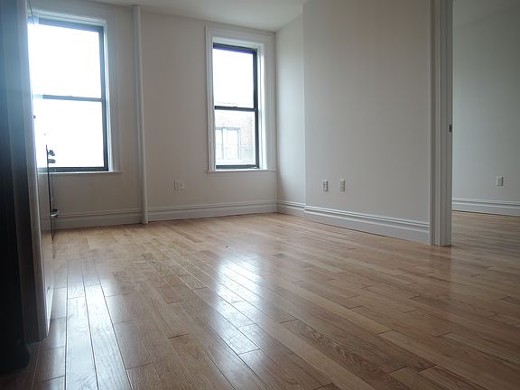 2nd image of 2325 30th Ave Fl 2
