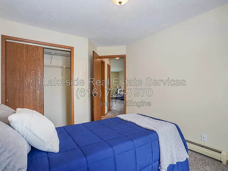 Hamilton Park Apartments — Photo 13