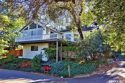 1st image of 137 Toyon Dr