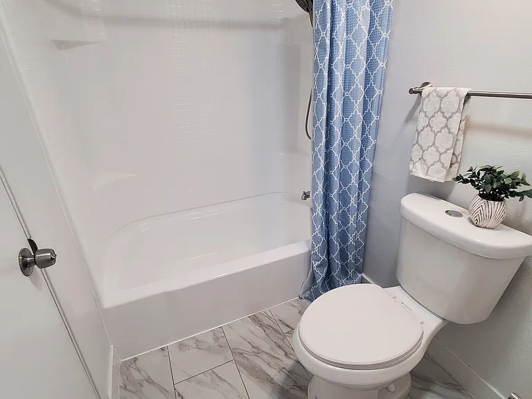 142 S Esplanade St #208 — Photo 13