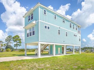121 Anglers Harbor Ln, Carrabelle, FL 32322