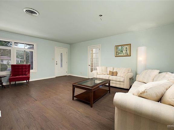 5th image of 1117 Highland Ave