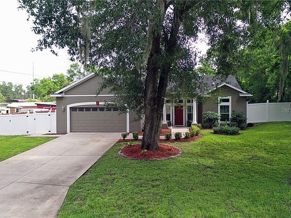 2nd image of 22035 Carson Dr