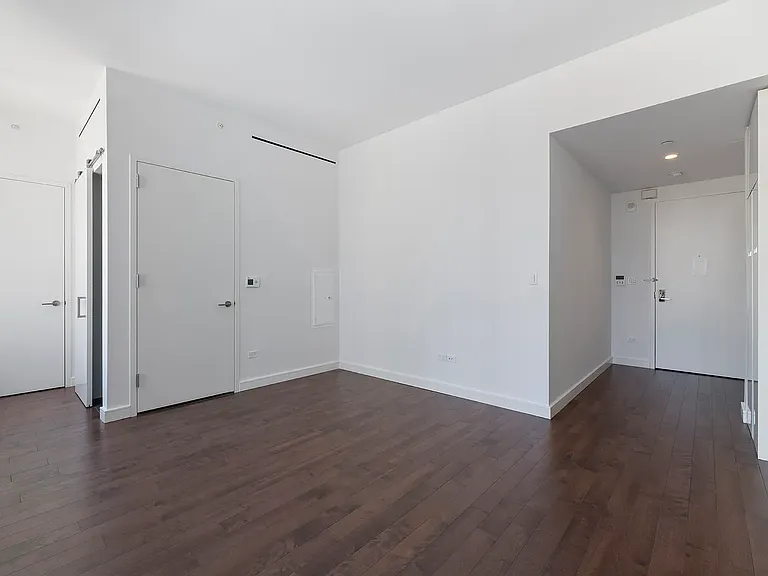 232 E 54th St #21B — Photo 4