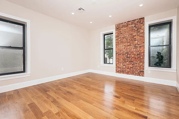 Rented by Nooklyn NYC LLC | media 23