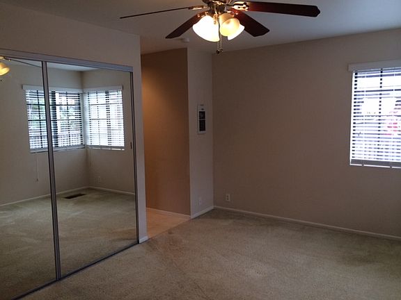 5th image of 8860 Villa La Jolla Dr Unit 218