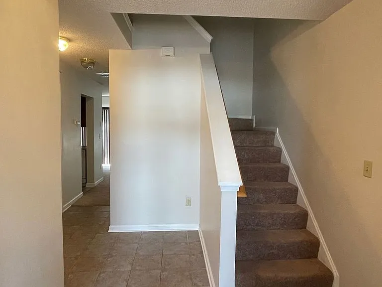2415 Avonlea Ln — Photo 4