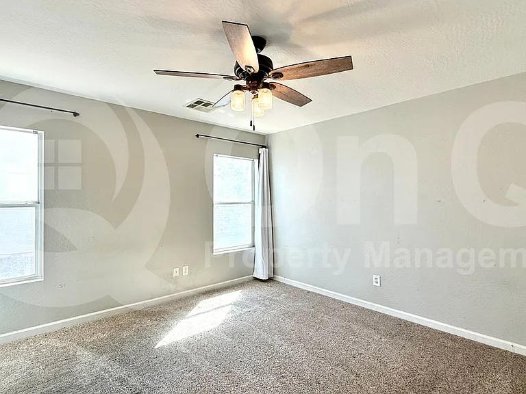 1605 W Central Ave — Photo 12