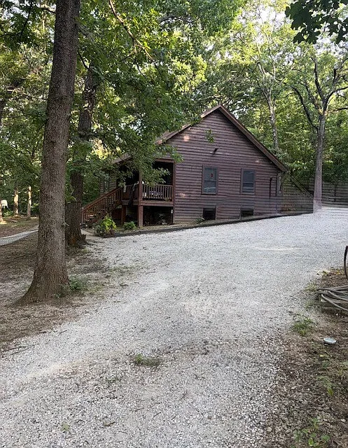 2 bed, 1000 sqft, $1,750 — Photo 2