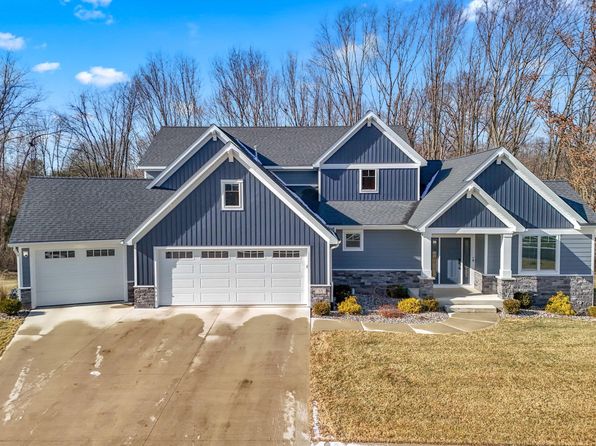 35 Arapaho Trl, Coldwater, MI 49036