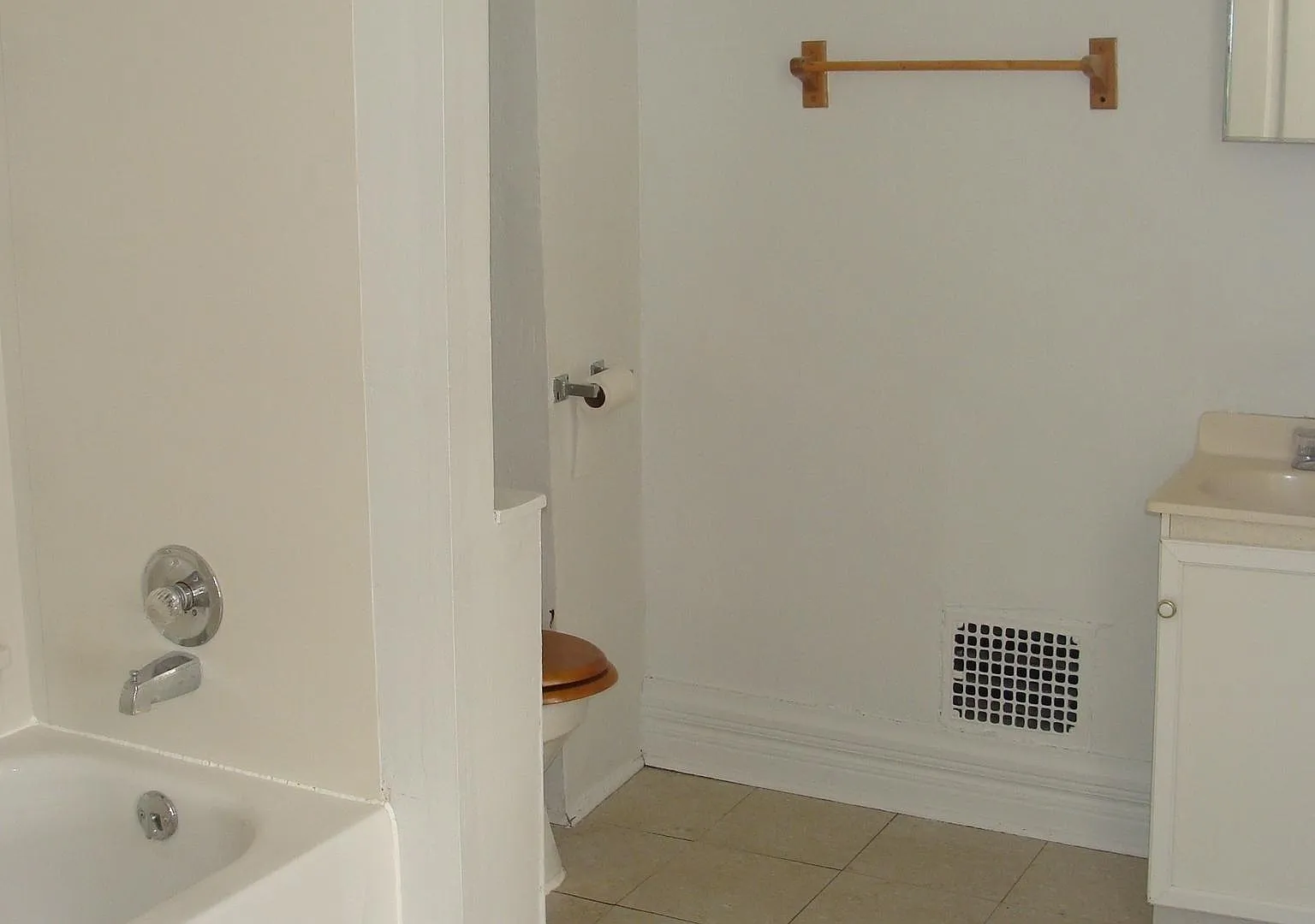 1 bed, $800 — Photo 2