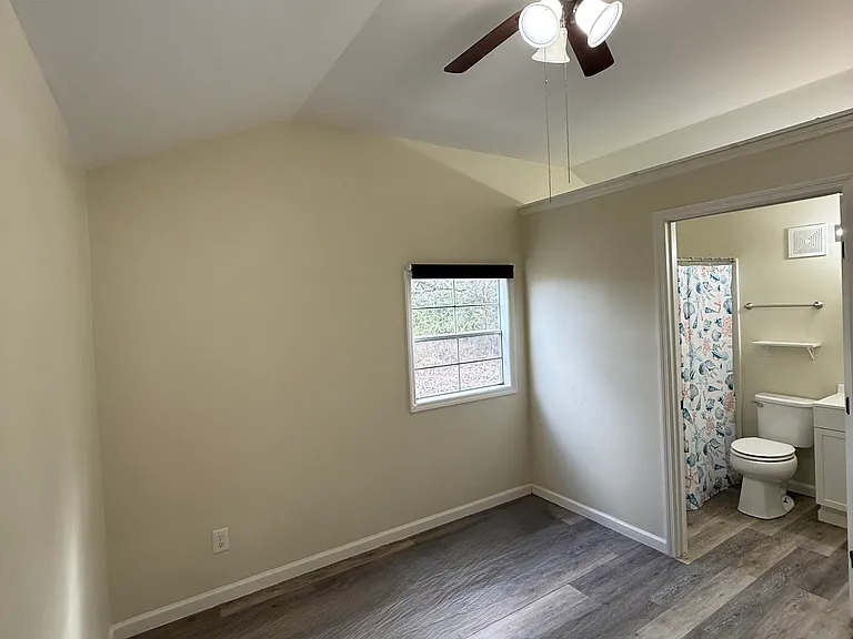 Bedroom entry view