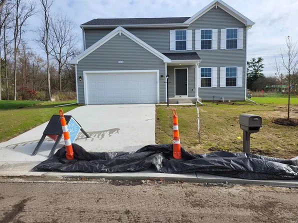 53574 Larne Dr, South Bend, IN 46628