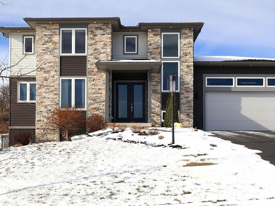 1st image of 311 Derek Dr