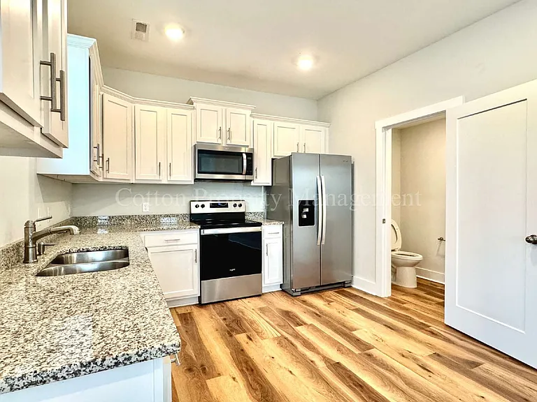 2852 Worth Dr #D — Photo 10