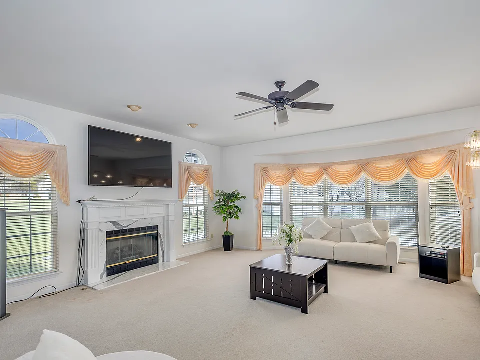 2 Katsura Ct