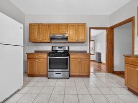81 Dakota St, Dorchester Center, MA
