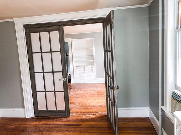 5th image of 26 Westland St #1
