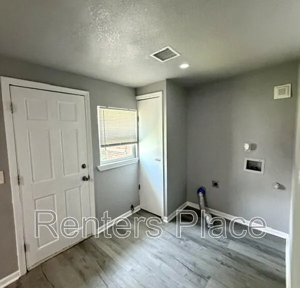 517 S 40th West Ave #A — Photo 13