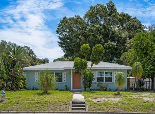 617 26th St W, Bradenton, FL 34205