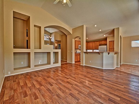 5th image of 1751 W Amberwood Dr