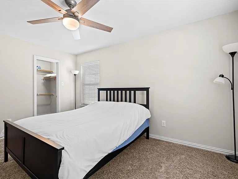 6900 Carrington Ln — Photo 5