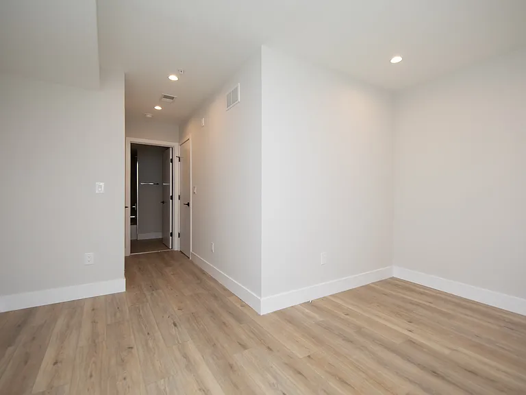 935 W Dauphin St #A — Photo 2