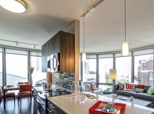 440 W Huron St #1312, Chicago, IL 60654