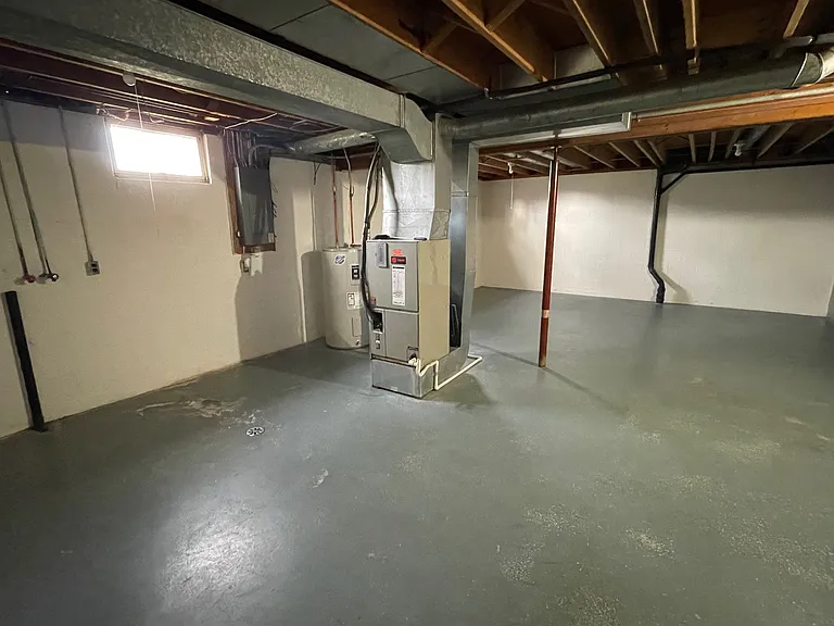 926 Timber Ln — Photo 13