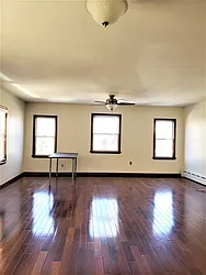 Rented by Momentum Real Estate LLC