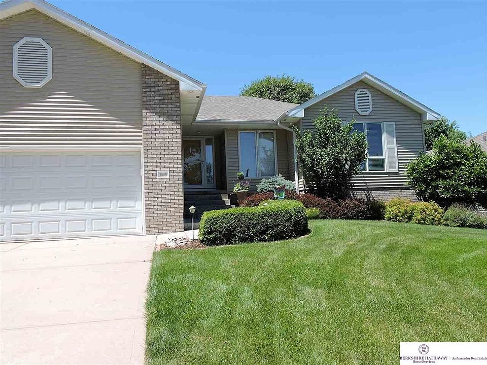 1st image of 1518 N 126th St