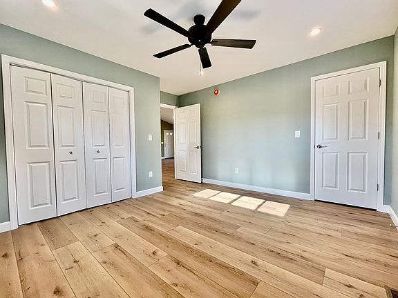 5th image of 220 Merriman Rd
