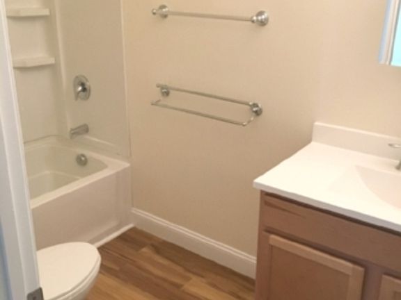 4th image of 308 Main St Unit 3