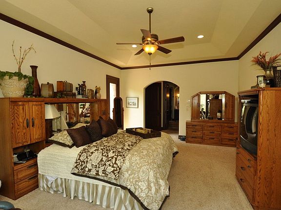 2nd image of 13606 Lindsey Hill Ln