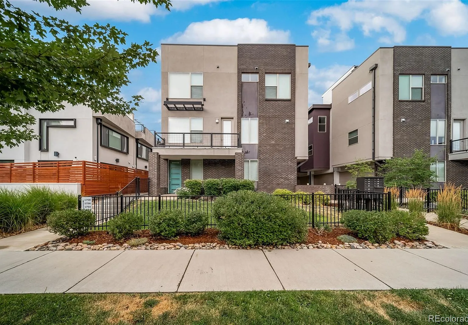 2 bed, 2.5 bath, 1373 sqft, $3,595 — Photo 1