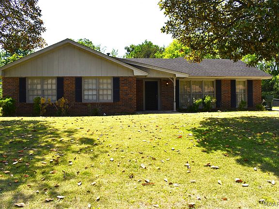 3rd image of 440 Adler Dr