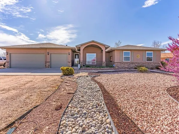 494 W Strawberry Dr, Pueblo West, CO 81007