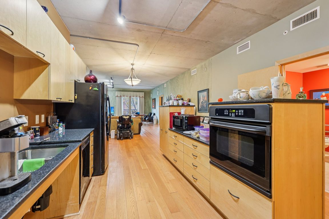 next background image