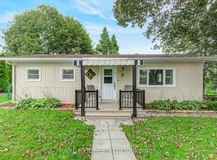11 Hawthorne Dr, Innisfil, ON L9S1P7