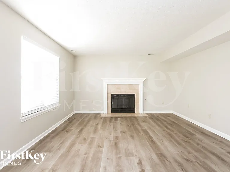 12207 Tallowtree Ct — Photo 3