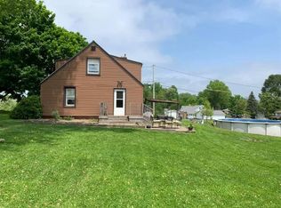 1435 Francis St, Ellwood City, PA 16117
