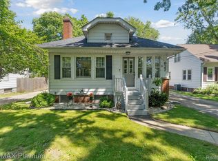 827 E Main St, Flushing, MI 48433